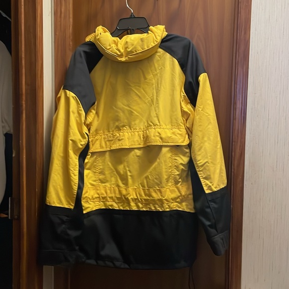 Men's yellow and black PRECISION MOUNTAINEERING Pullover jacket. Size L - Picture 4 of 4